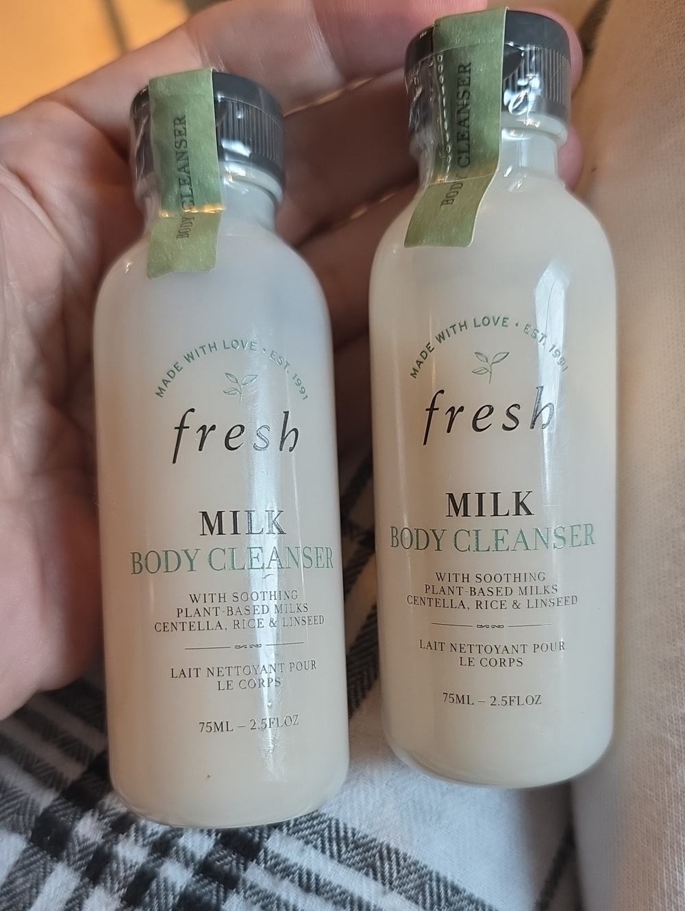 fresh Milk Body Cleanser — Gentle Milk Body Cleanser (White)